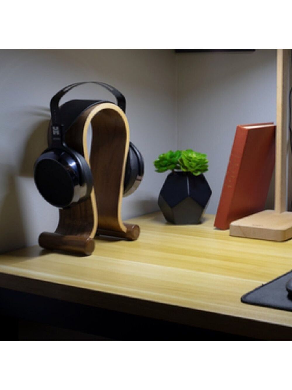 Wooden Headphone Stand Display Tabletop Holder for Headsets (Deco Gear) - Picture 5 of 13